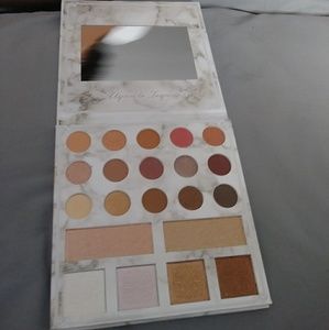 Carli bybel deluxe edition palette
